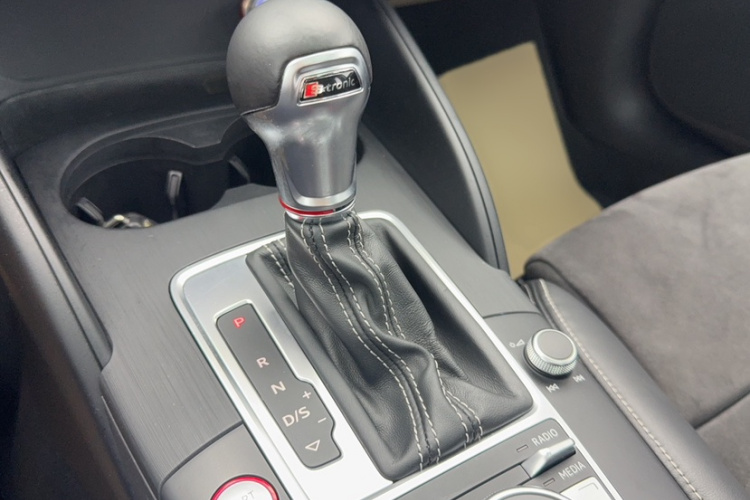 奥迪S3 2017款 S3  2.0T Limousine局部细节18