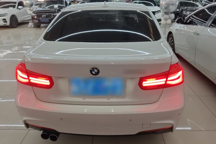 宝马3系 2018款 320i M运动套装车身外观6