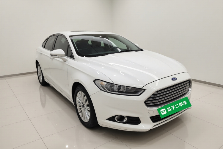 福特 蒙迪欧 2013款 2.0L GTDi200豪华型车身外观3