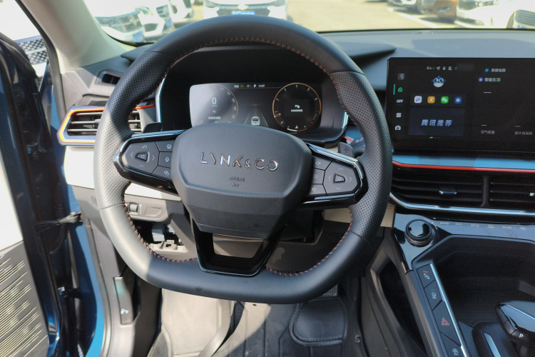 领克06 2023款 Remix 1.5T 耀Halo中控内饰13