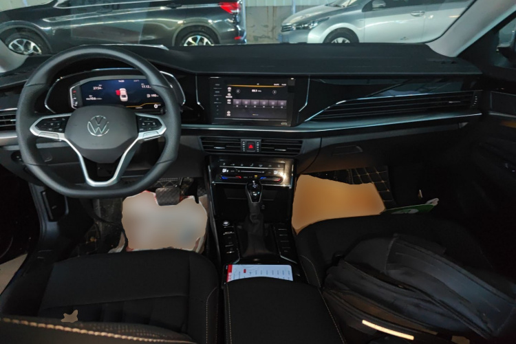 大众 帕萨特 2025款 出众款 380TSI 星空龙腾版中控内饰7002