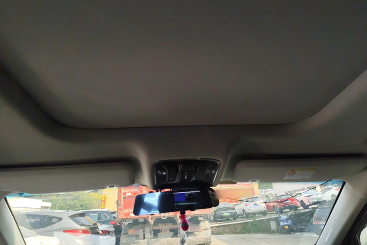 捷途X90 2020款 1.6T DCT影尊版 7座中控内饰22