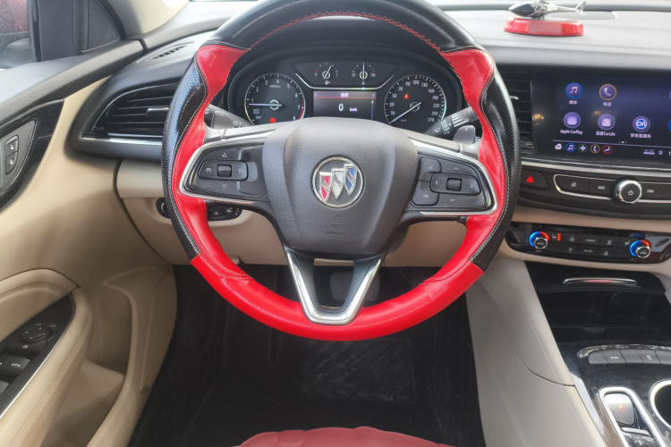 别克 君威 2020款 552T 精英型中控内饰13