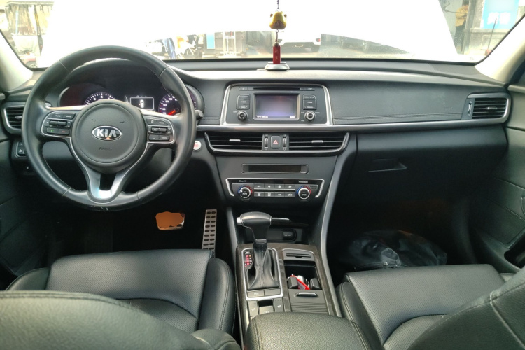 起亚K5 2017款 2.0L 自动15周年特别版LUX中控内饰12