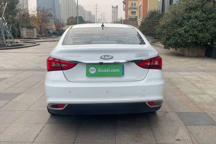 奇瑞 艾瑞泽5 2019款 1.5L 手动乐活版 国V车身外观6004