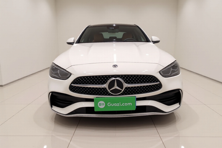 奔驰C级 2024款 C 260 L 运动版车身外观2