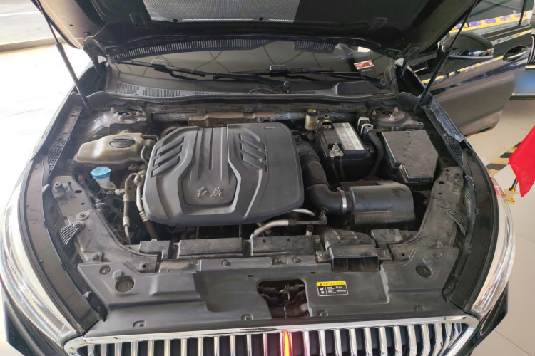 红旗H5 2022款 经典款 改款 1.5T DCT旗韵版机舱底盘24