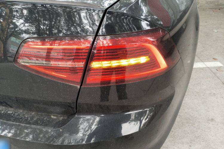 大众 迈腾 2019款 330TSI DSG 领先型 国VI车身外观6006