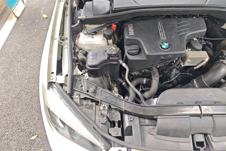 宝马X1 2014款 sDrive18i 时尚型局部细节9006