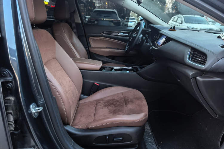 别克 君威 2020款 552T 豪华型局部细节41