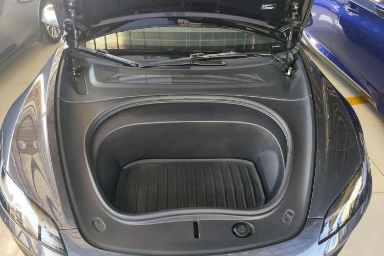 特斯拉 Model 3 2023款 长续航全轮驱动版机舱底盘24