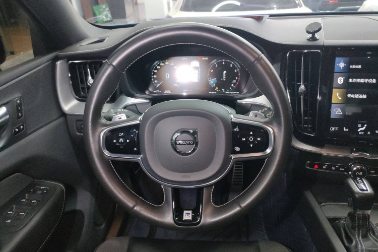 沃尔沃XC60 2020款 T5 四驱智远运动版中控内饰13