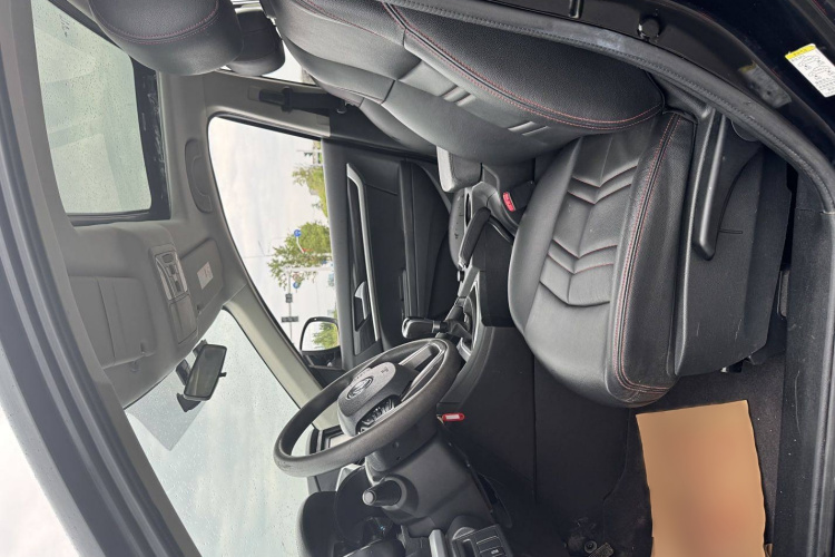 东风风神AX7 2016款 2.0L 手动智悦型中控内饰7002