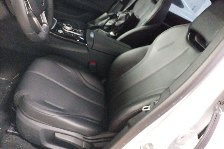 比亚迪 秦PLUS 2025款 EV 510KM 标准版中控内饰19