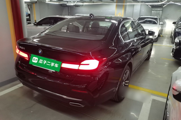 宝马5系 2023款 530Li xDrive 豪华套装车身外观7