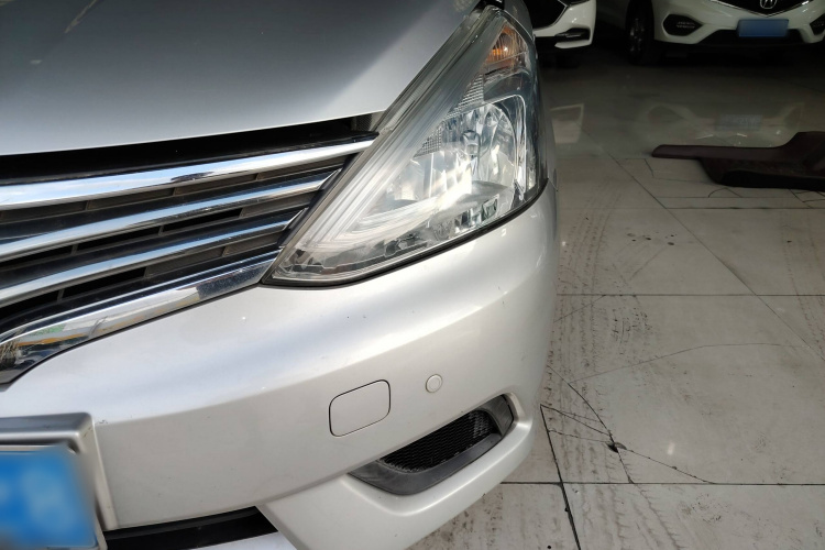 日产 骊威 2015款 1.6XE CVT舒适版局部细节36