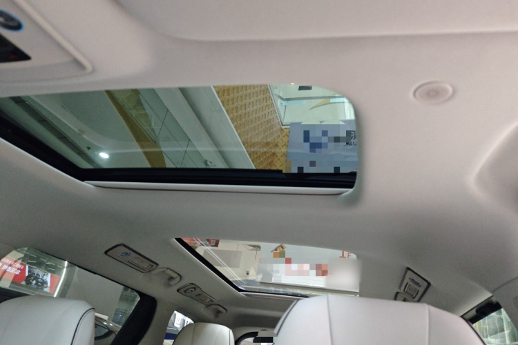 腾势D9 2024款 DM-i 980 四驱尊荣型局部细节22