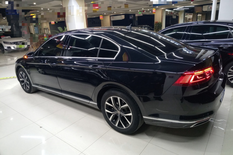 大众 迈腾 2020款 330TSI DSG 领先型车身外观4