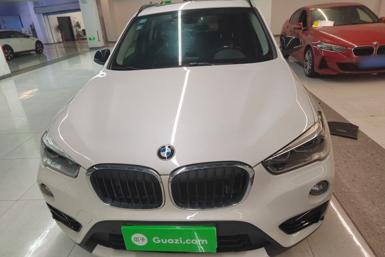 宝马X1 2016款 sDrive20Li 豪华型车身外观2