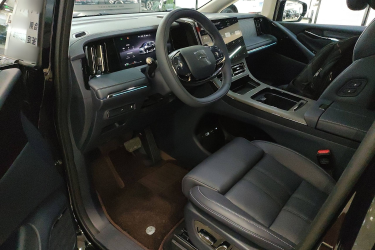 广汽传祺 传祺向往M8 2025款 乾崑系列 Max 奢享舱局部细节19