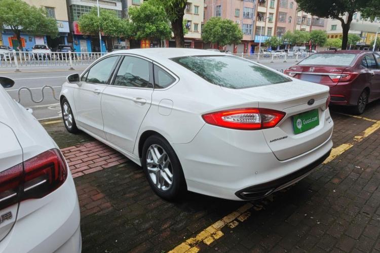 福特 蒙迪欧 2013款 1.5L GTDi180时尚型车身外观4