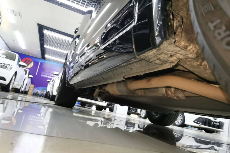 理想汽车 理想ONE 2021款 增程6座版局部细节9001