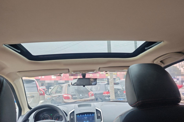 吉利汽车 金刚 2016款 1.5L 手动精英型局部细节22