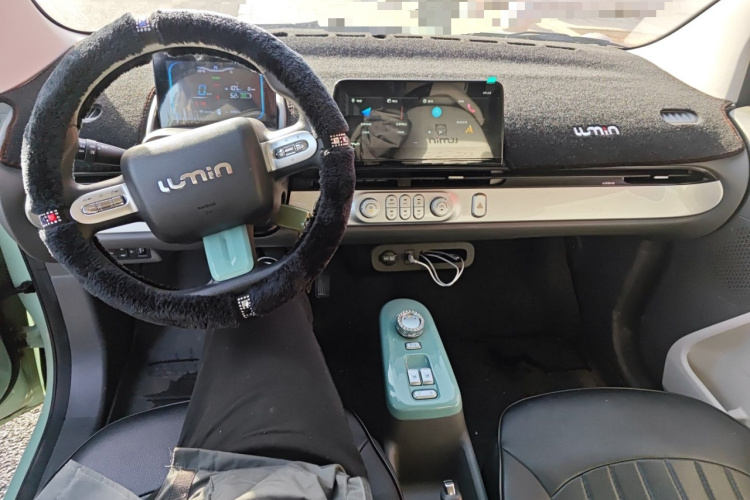 长安启源 长安Lumin 2023款 205km 香沁款中控内饰12