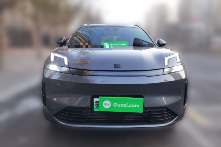 领克08 EM-P 2025款 120km 长续航Pro车身外观2