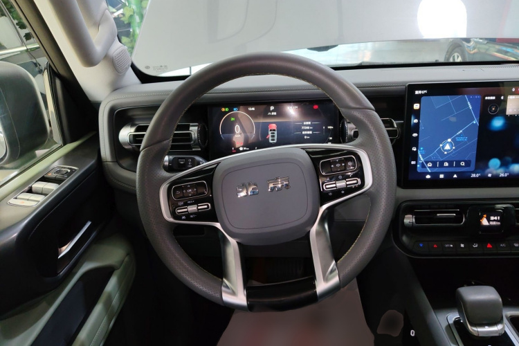 北京BJ40 2024款 2.0T 全新刀锋英雄版 攀登者局部细节13