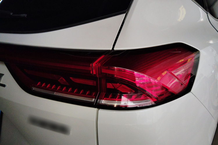 哈弗H6 2021款 国潮版 1.5T 自动冠军版车身外观6006