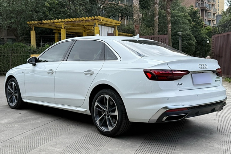 奥迪A4L 2024款 40 TFSI 时尚动感型车身外观6004