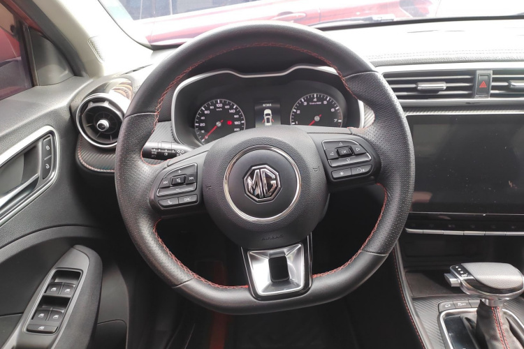 名爵ZS 2020款 180DVVT 自动Lite中控内饰13