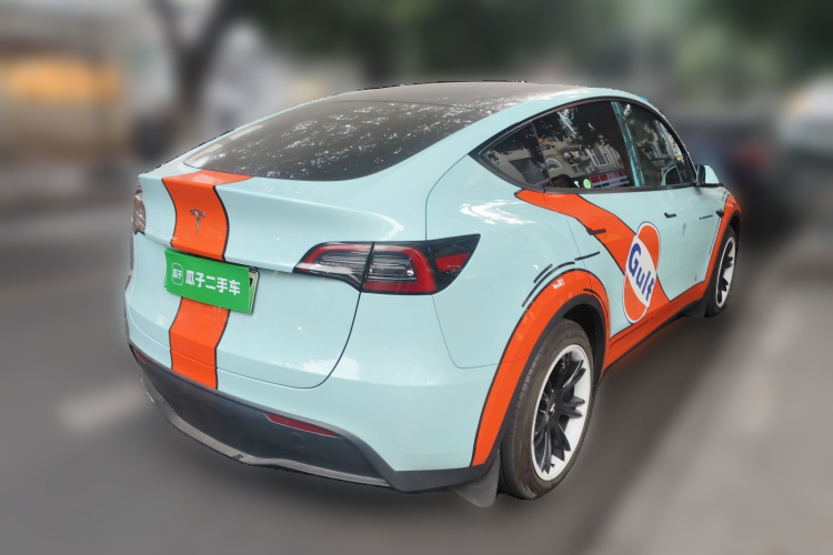 特斯拉 Model Y 2024款 后轮驱动版车身外观7