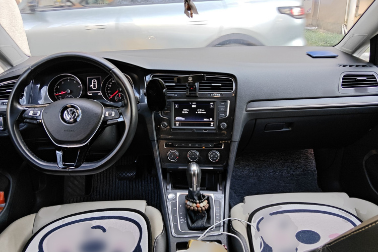 大众 高尔夫 2017款 230TSI 自动豪华百万辆纪念版中控内饰12