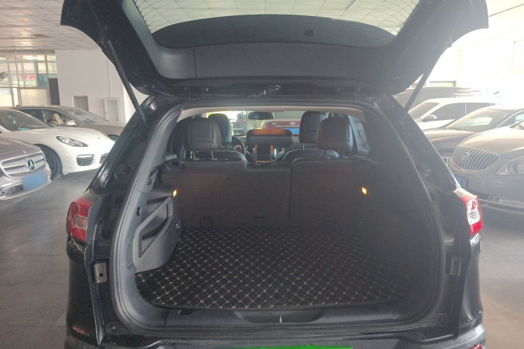 Jeep 自由光 2016款 2.4L 专业智能版局部细节23