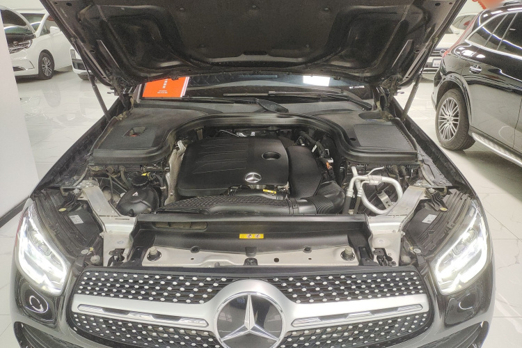 奔驰GLC 2020款 改款 GLC 260 L 4MATIC 豪华型机舱底盘24