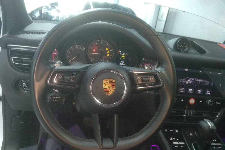 保时捷 2022款 Macan 2.0T中控内饰13