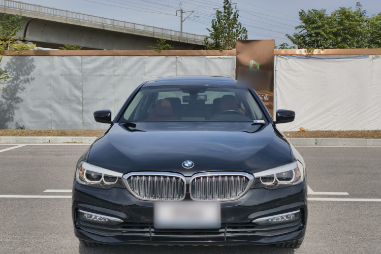 宝马5系 2018款 528Li 上市特别版车身外观6003