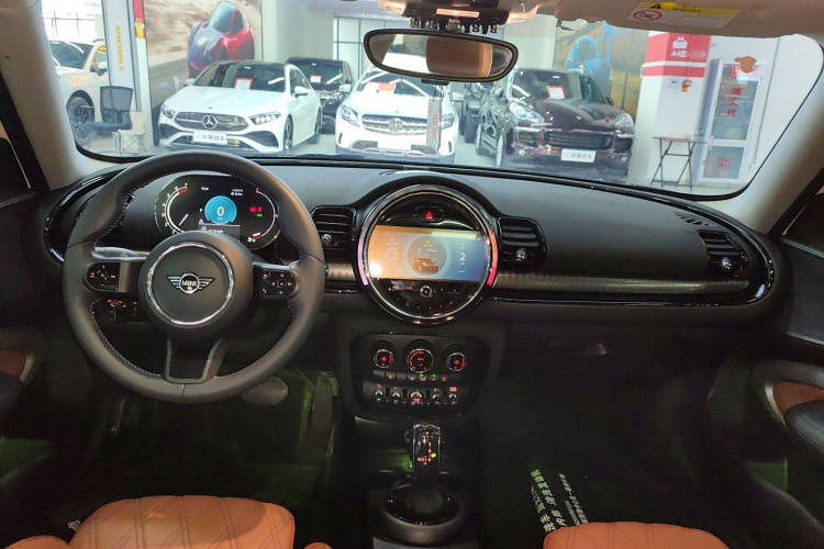 MINI Clubman 2022款 改款 1.5T COOPER 鉴赏家中控内饰7002