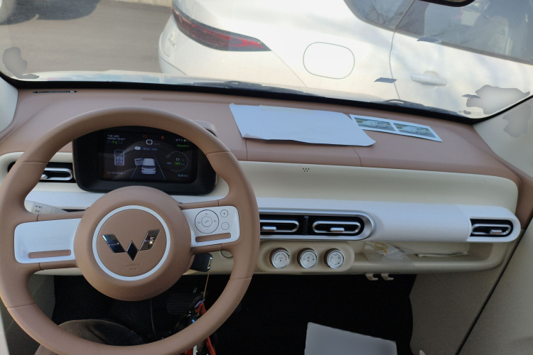 五菱汽车 宏光MINIEV 2024款 第三代 215km 青春版中控内饰12