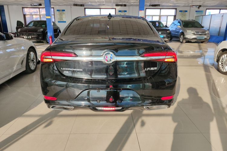 别克 君越 2019款 28T 豪华型车身外观6