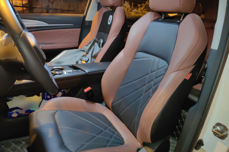 长安 逸动 2022款 PLUS 蓝鲸NE 1.4T GDI DCT旗舰版中控内饰19