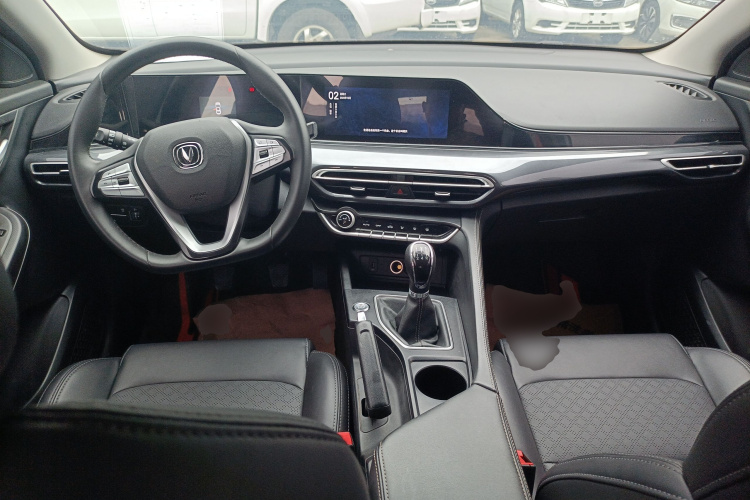 长安 逸动 2020款 PLUS 1.6L GDI 手动豪华型中控内饰7002