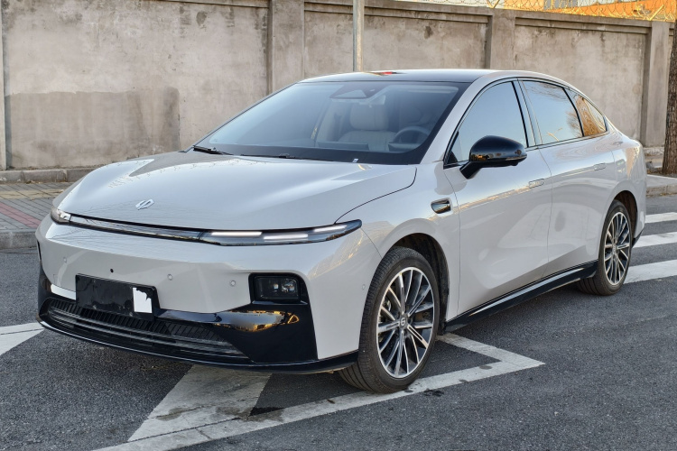 零跑汽车 零跑B01 2025款 650悦享版车身外观1