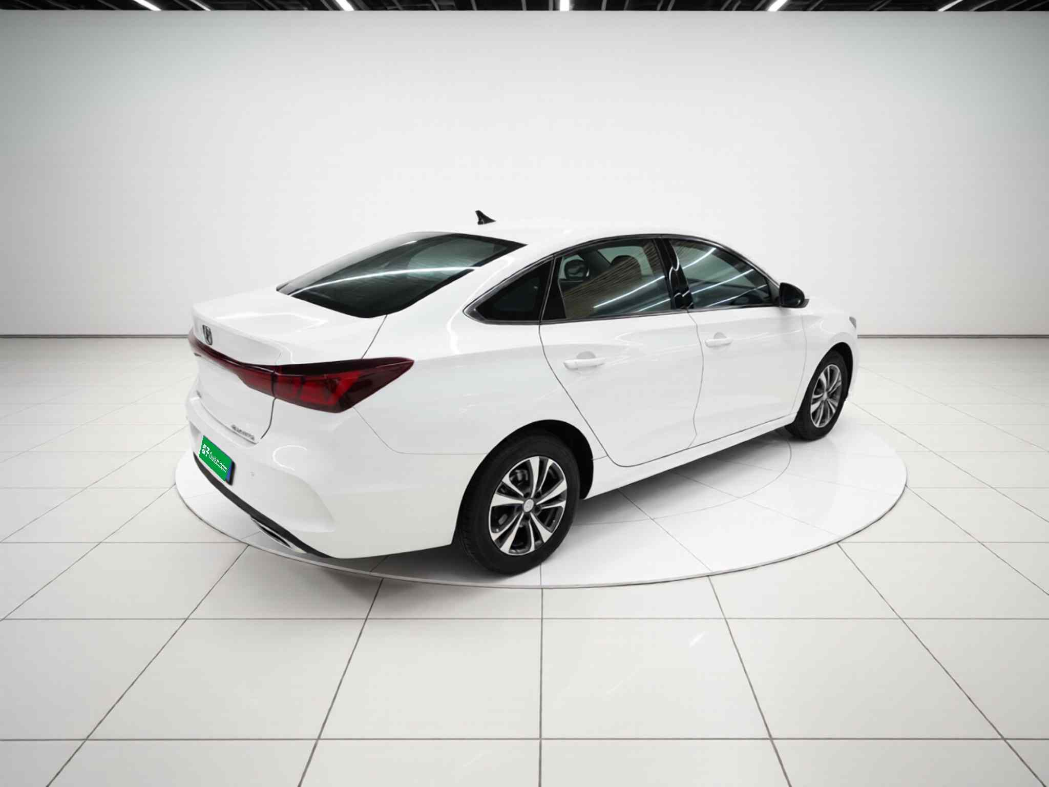 长安 逸动 2025款 PLUS 1.4T 双离合高能版(5)