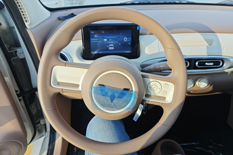 五菱汽车 宏光MINIEV 2025款 四门版 进阶款中控内饰13