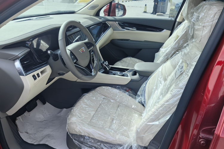 凯迪拉克XT6 2022款 2.0T 七座四驱豪华型标准版中控内饰7002
