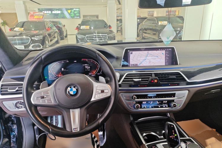 宝马7系 2019款 改款 730Li M运动套装中控内饰7002