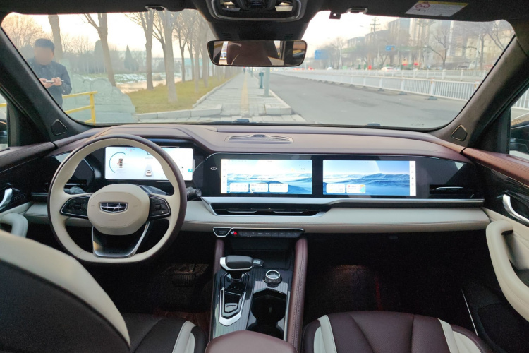 吉利汽车 星越L 2021款 2.0TD DCT EVO两驱尊贵型中控内饰7002